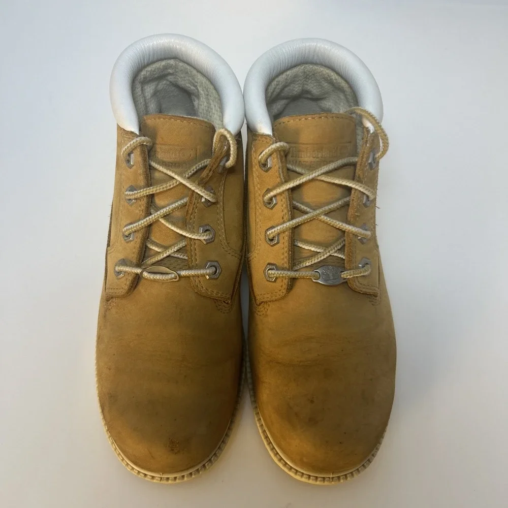 Timberland Women's Nellie Waterproof Chukka Boots Size 7.5M Wheat Nubuck Leather